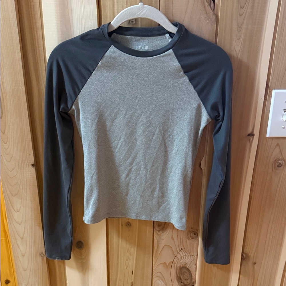 Hollister Gray Long Sleeve Shirt